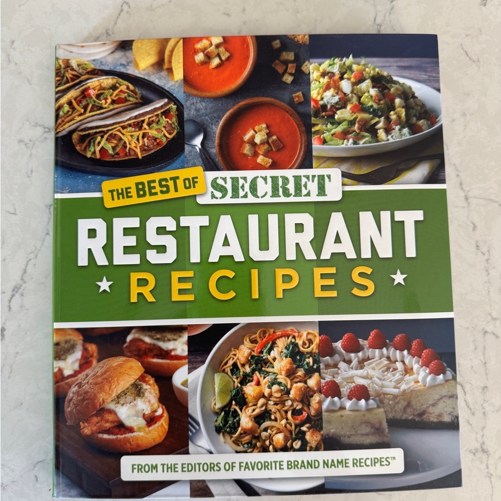 Kohl's Green and Yellow Kitchen Cookbook